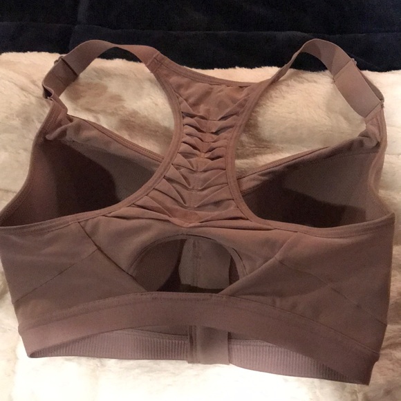 Sports bra - Picture 2 of 2